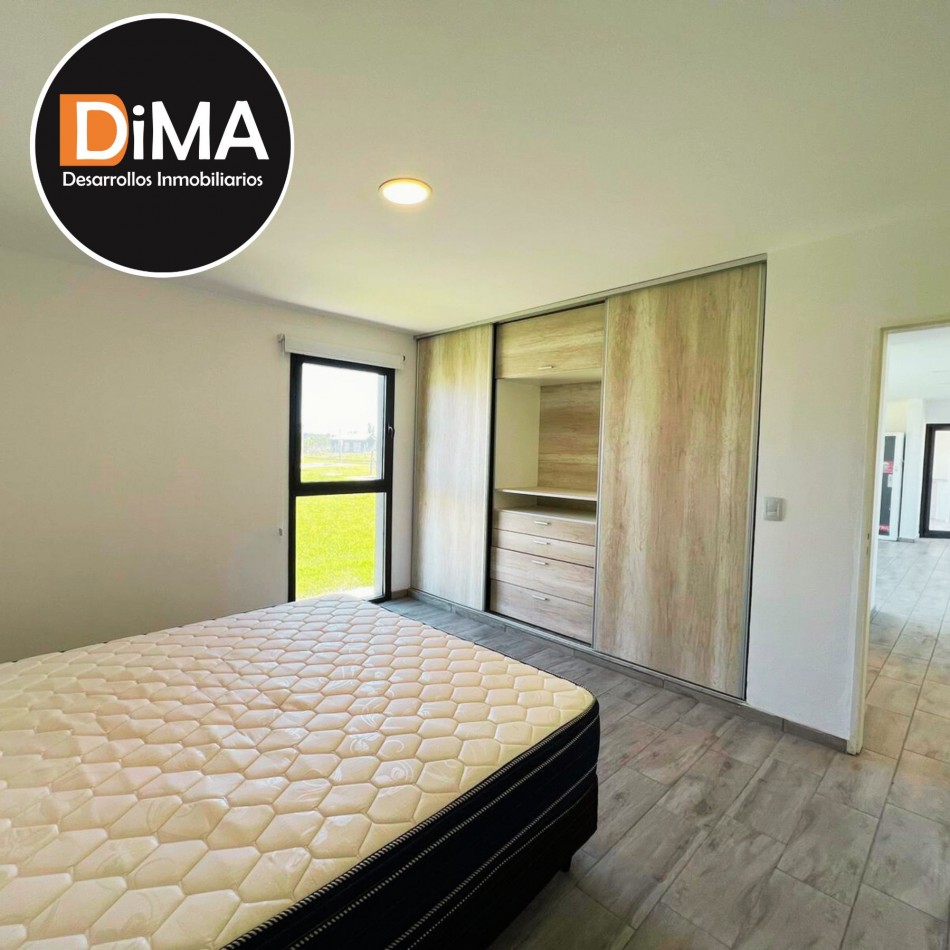 VENTA - Casa 4 ambientes con Pileta - Puerto del Aguila