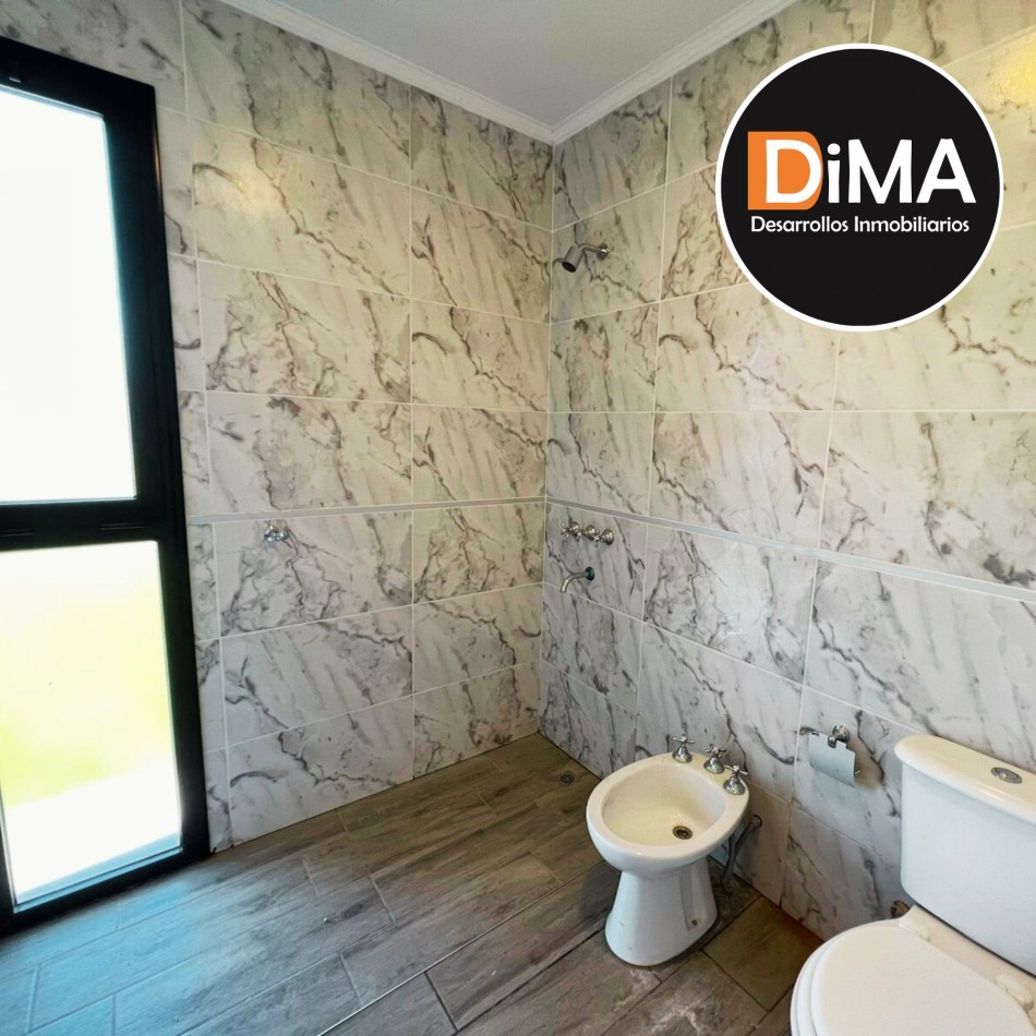 VENTA - Casa 4 ambientes con Pileta - Puerto del Aguila