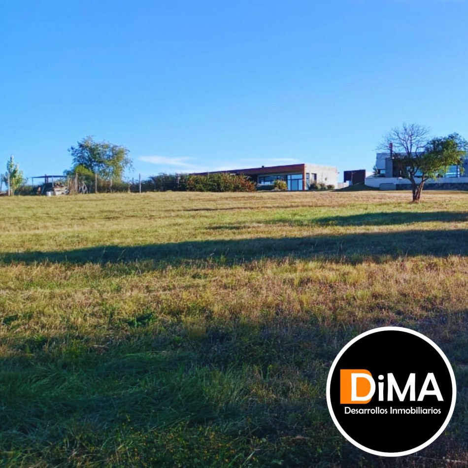 VENTA DE LOTE DE 2.200 MTS - BARRIO ALTOS DEL CORRAL - LOS REARTES